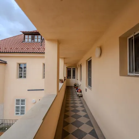 Charles Bridge Prague Apartment מראה חיצוני תמונה